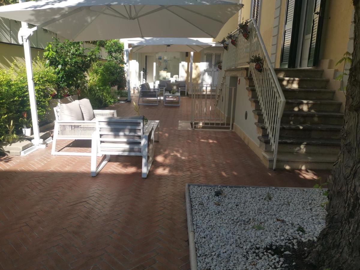 מטרה Euvodia Luxury Rooms מראה חיצוני תמונה